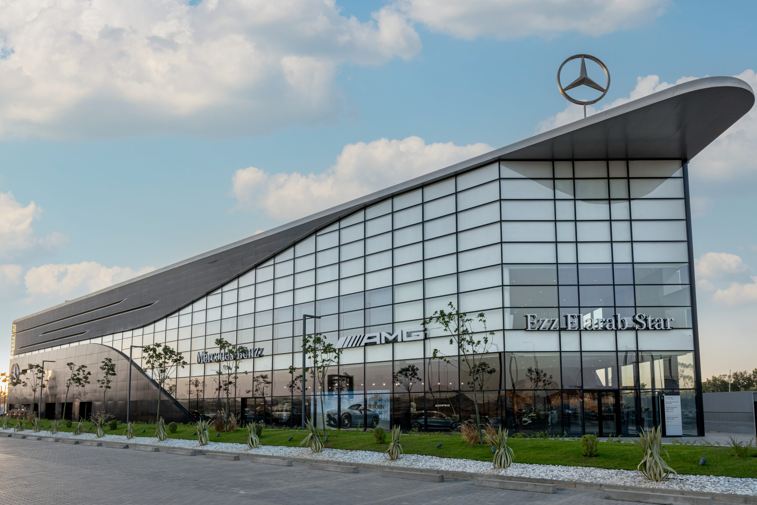 Mercedes-Benz Ezz Alarab Star
