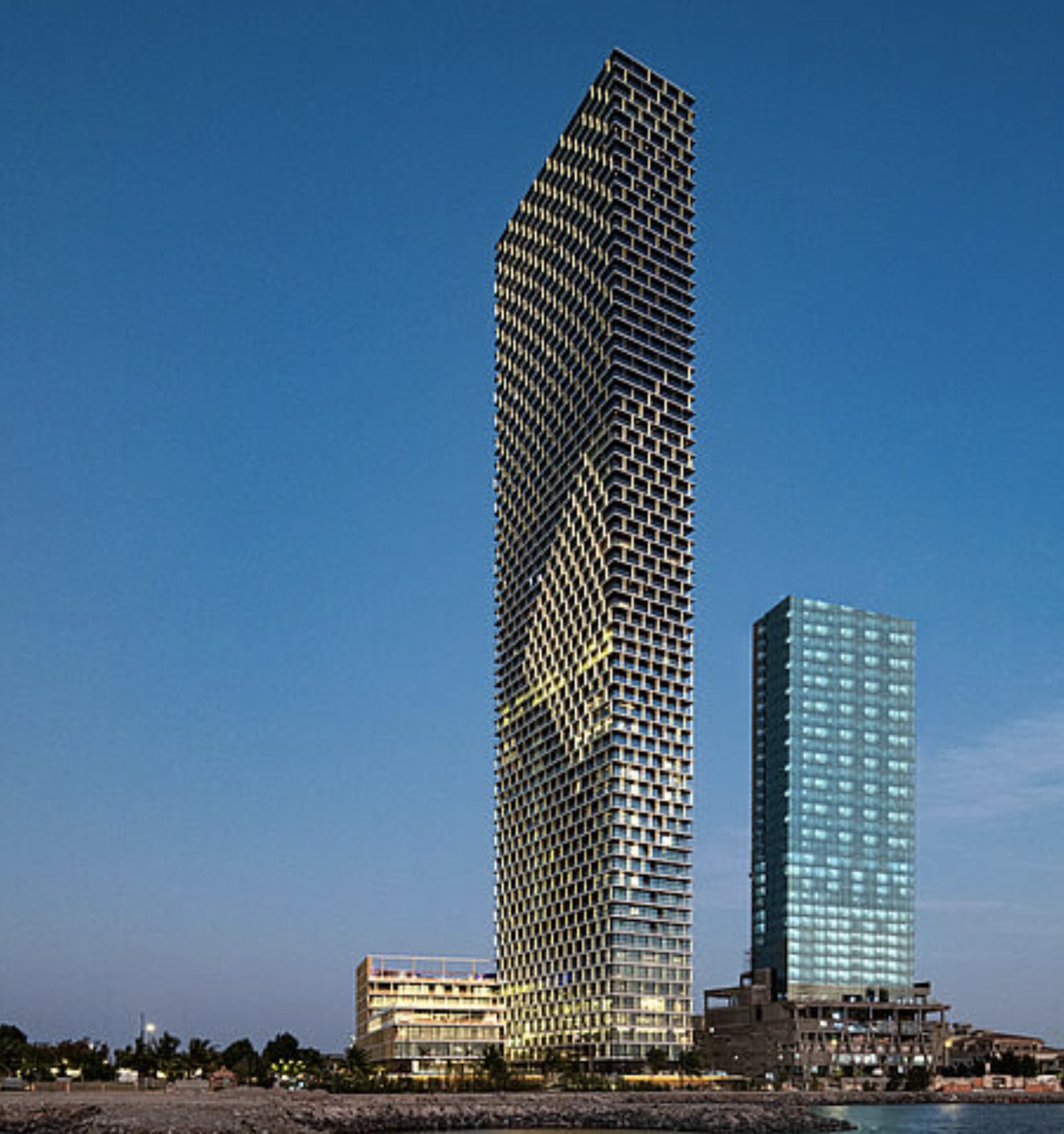 Shangri-La Hotel