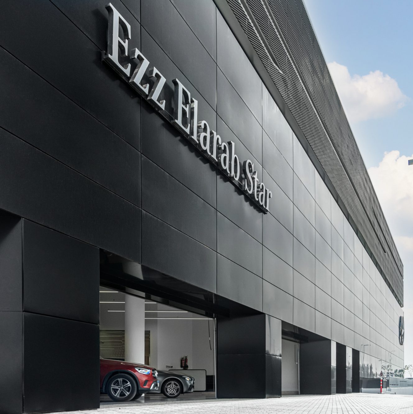 Mercedes Benz Ezz Alarab Star — KAPHS architectural project, Dubai