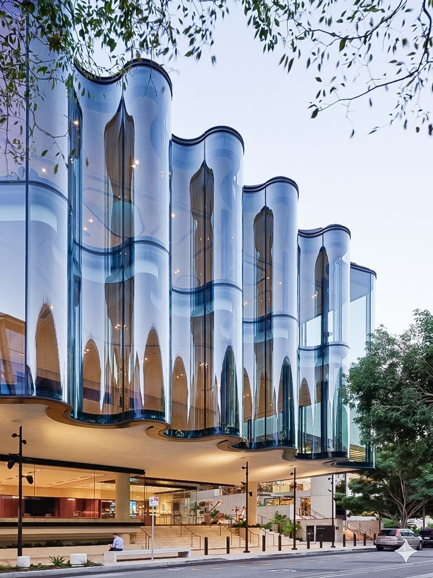 NorthGlass Curved Jumbo Glass