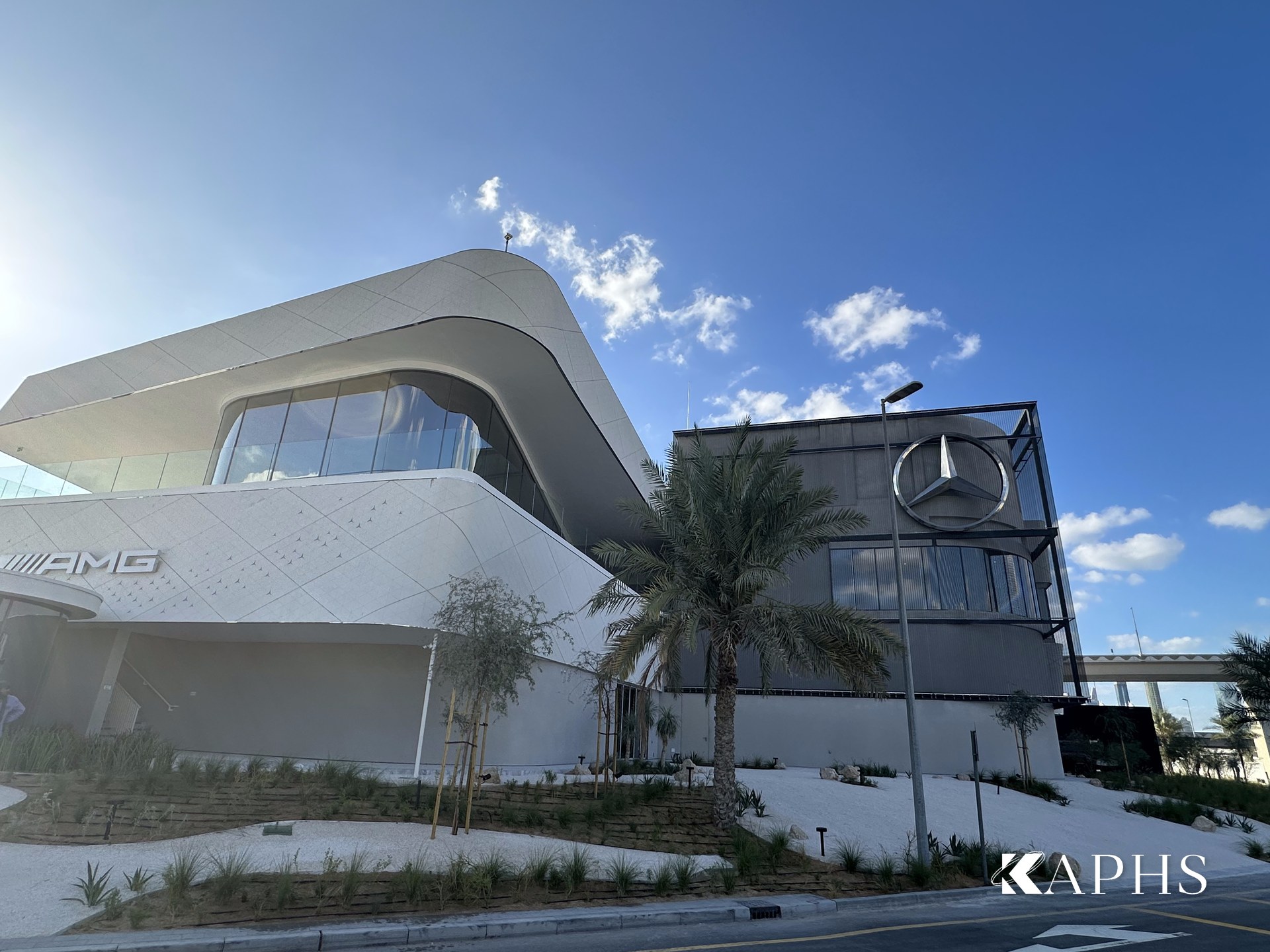 Corner view of the Mercedes-Benz d3 showroom wire mesh façade, Dubai — KAPHS