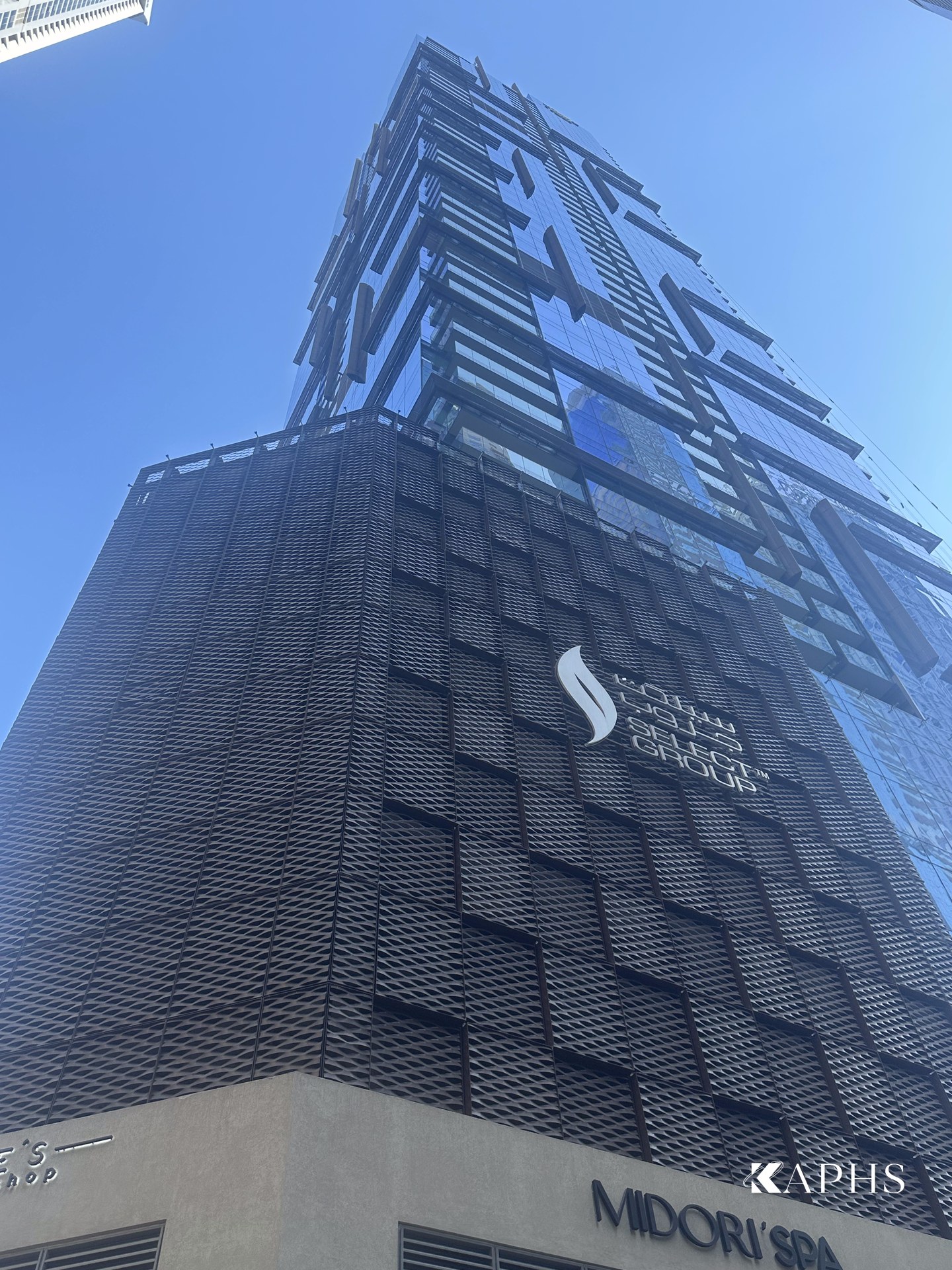 Marina Gate Tower 3 with its ExpandForm expanded metal mesh car-park screen, Dubai — KAPHS
