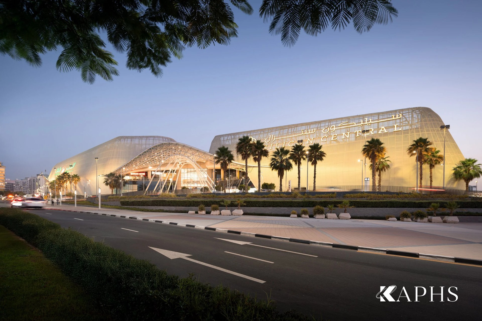 Sculptural ExpandForm expanded metal mesh façade of Silicon Central Mall, Dubai — KAPHS