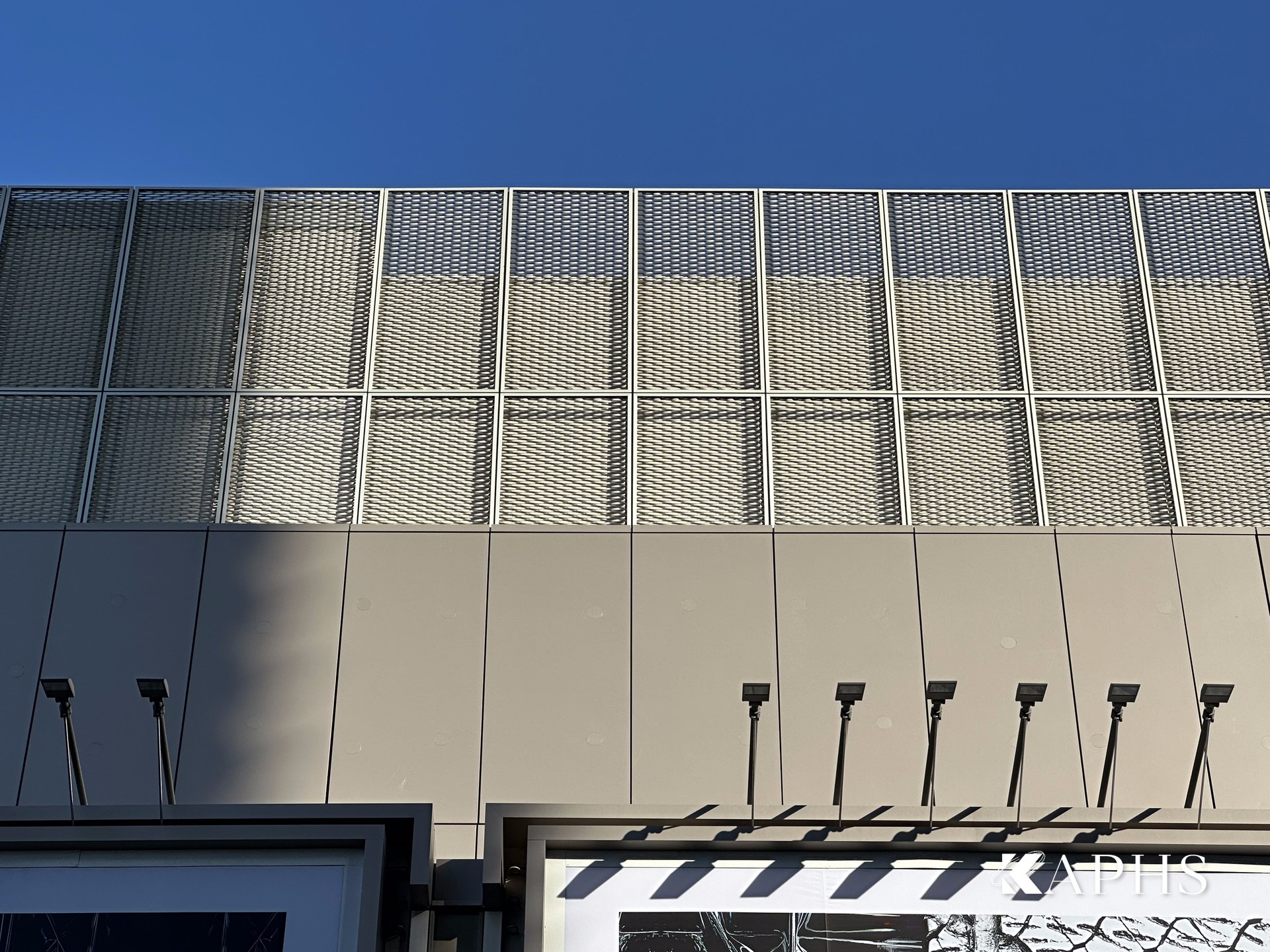ExpandForm diamond-pattern expanded metal mesh rooftop screening, The Galleria Abu Dhabi — KAPHS