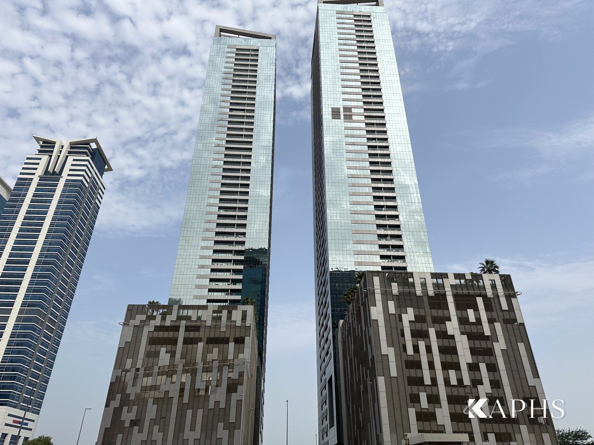 Tiara United Towers and their ExpandForm expanded metal mesh car-park podiums, Dubai — KAPHS
