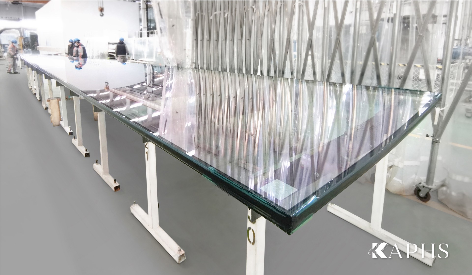 Ultra-large NorthGlass jumbo glass panel during fabrication for Lusail Plaza Towers — KAPHS