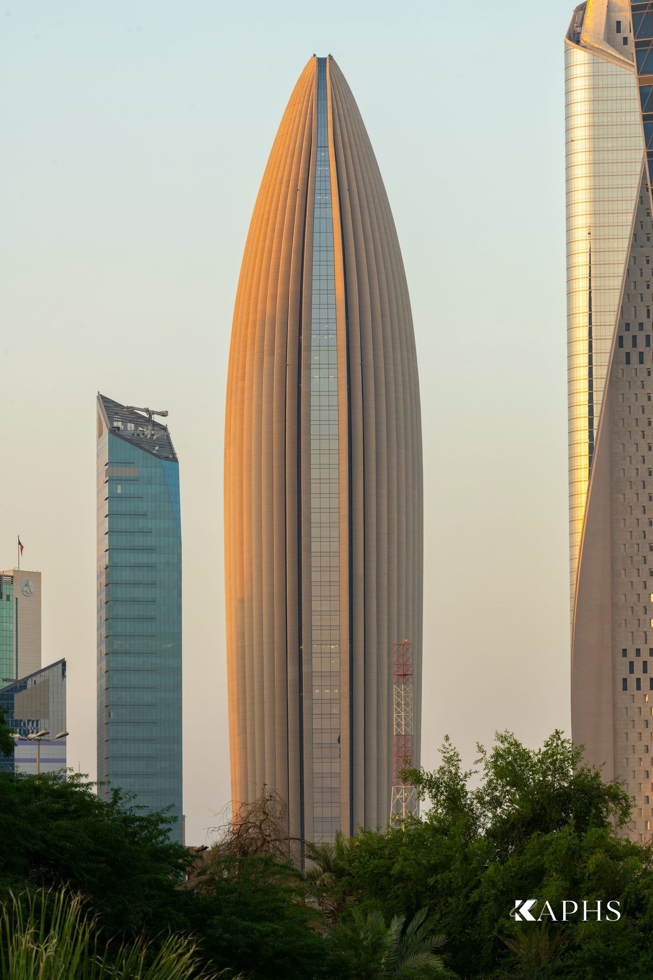 National Bank of Kuwait HQ tower with its NorthGlass jumbo glass façade, Kuwait City — KAPHS