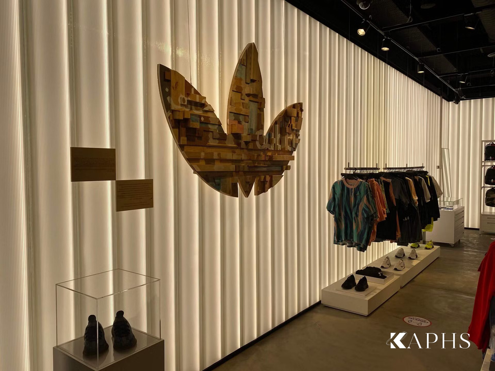 adidas Flagship Store Dubai Mall — LINIT U-channel glass feature wall, KAPHS