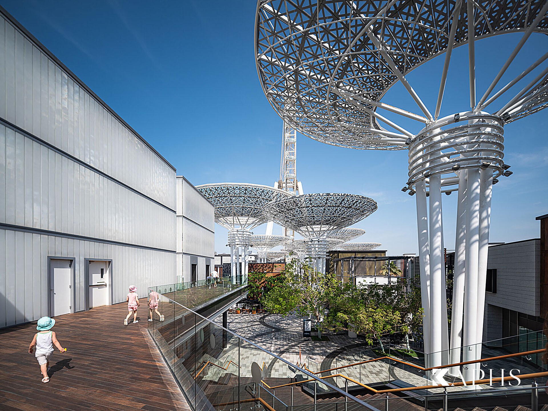Translucent LINIT U-channel glass façade at Bluewaters Island, Dubai — KAPHS