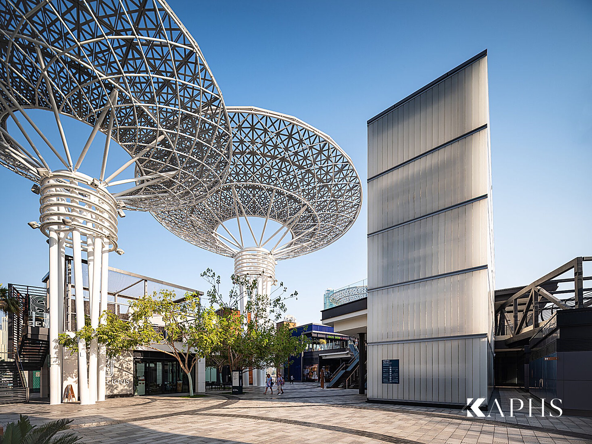 LINIT U-channel glass wall beneath the canopies at Bluewaters Island, Dubai — KAPHS