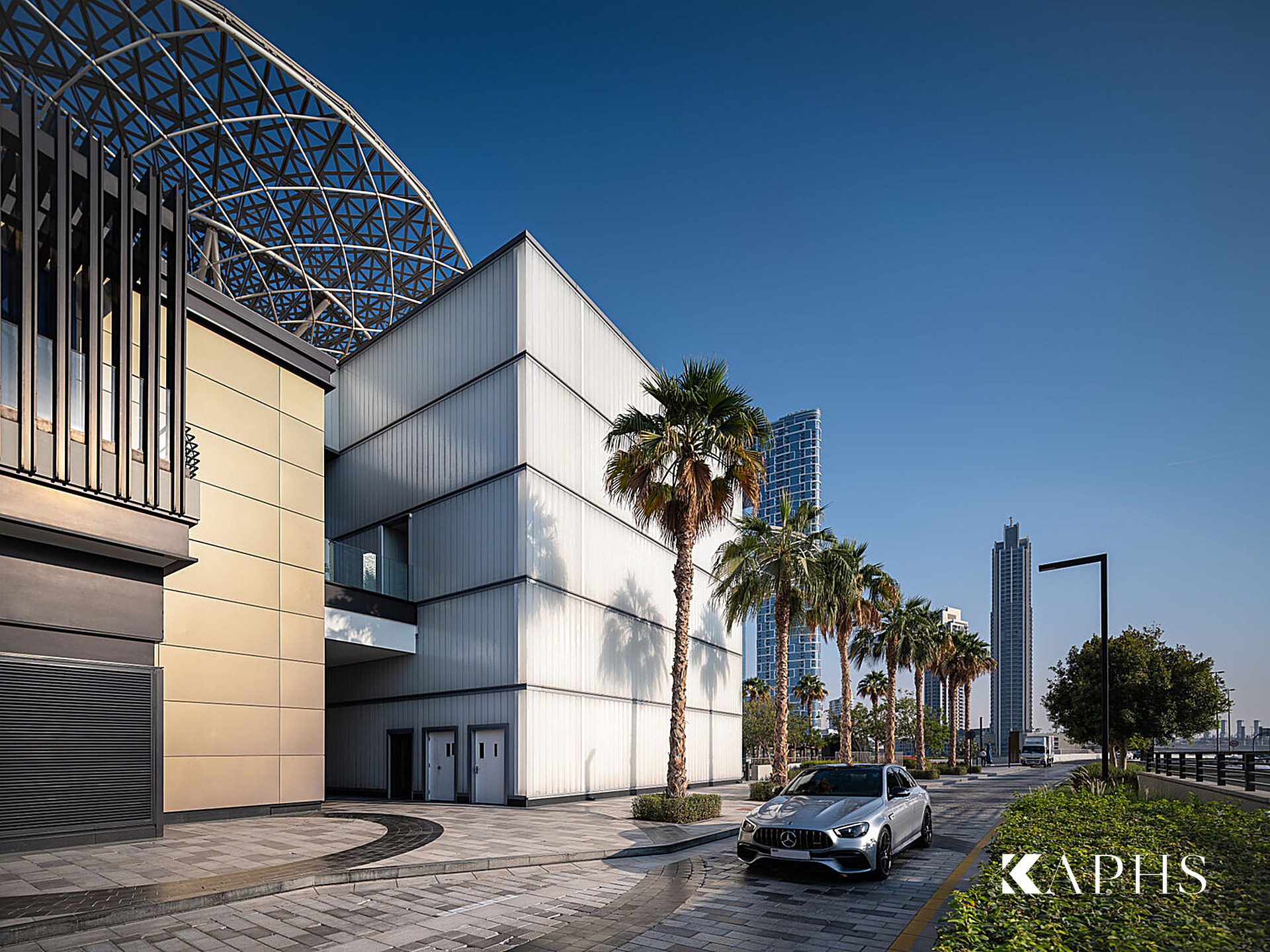 Backlit LINIT U-channel glass at Bluewaters Island, Dubai — KAPHS