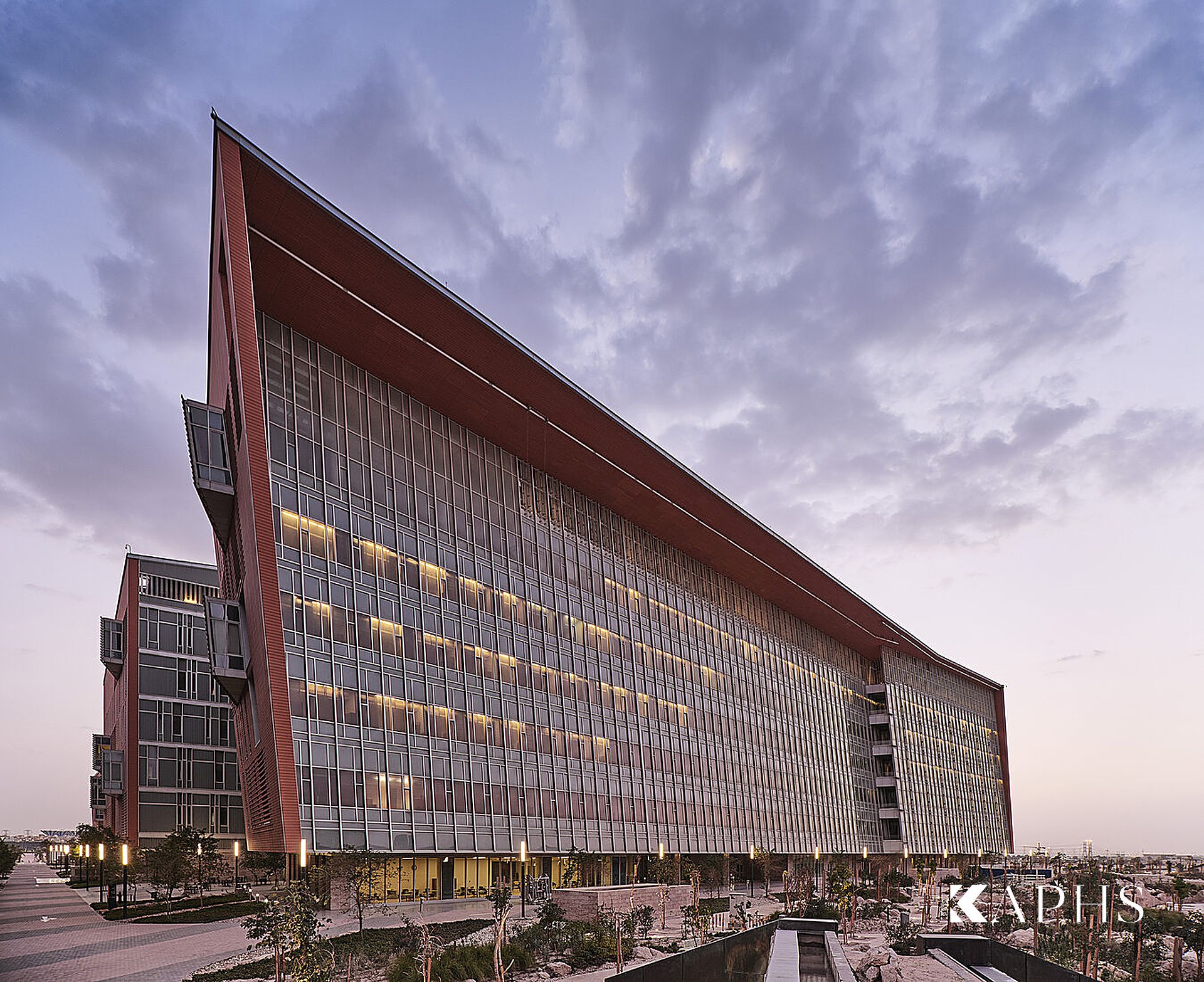 College of Engineering & Petroleum, Kuwait — façade detail, KAPHS U-channel glass project