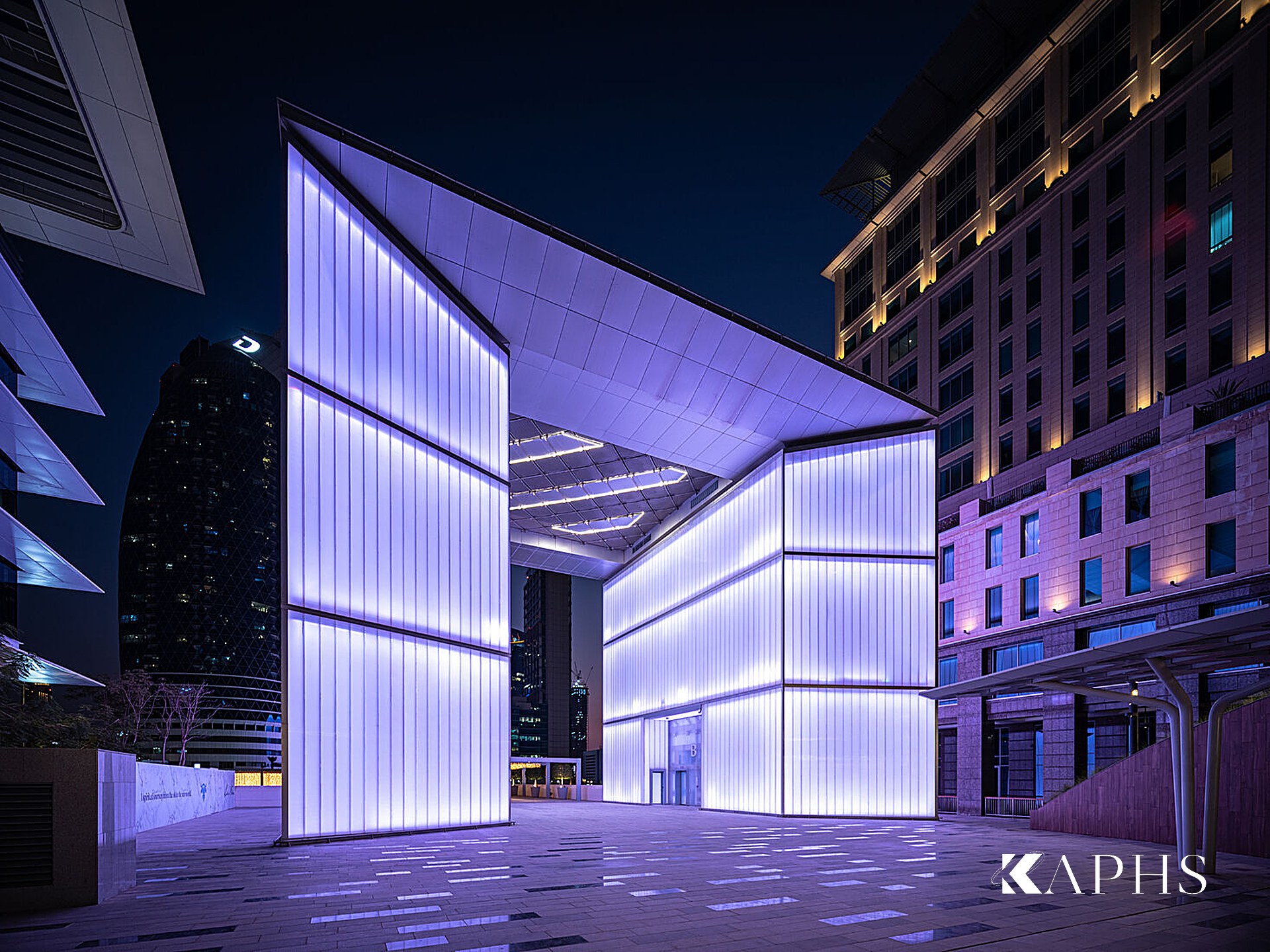 DIFC Gate Avenue, Dubai — translucent LINIT U-channel glass gateway, KAPHS