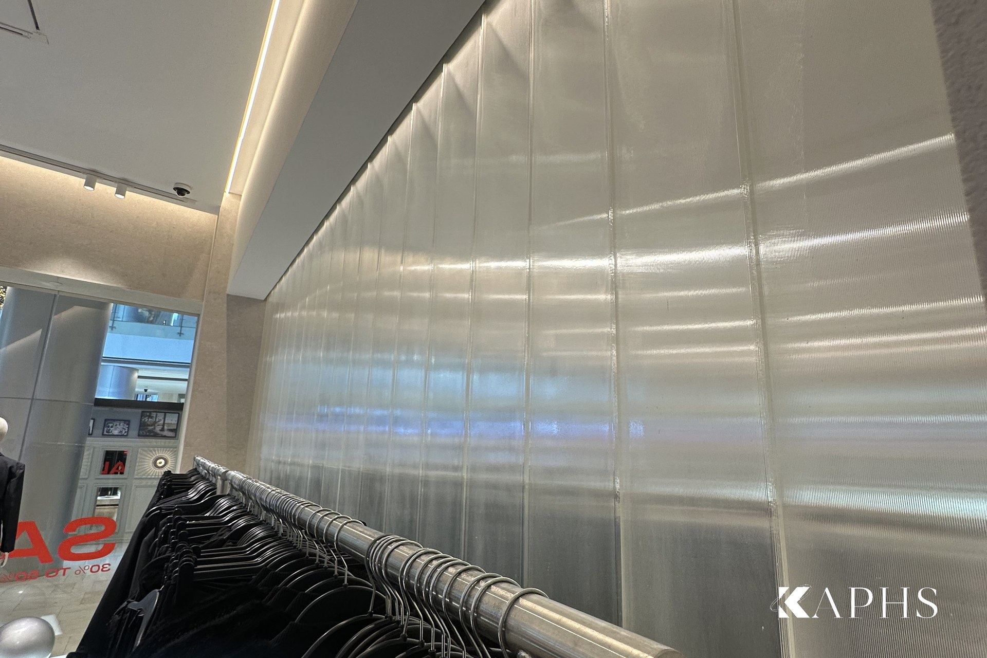 H&M Yas Mall
